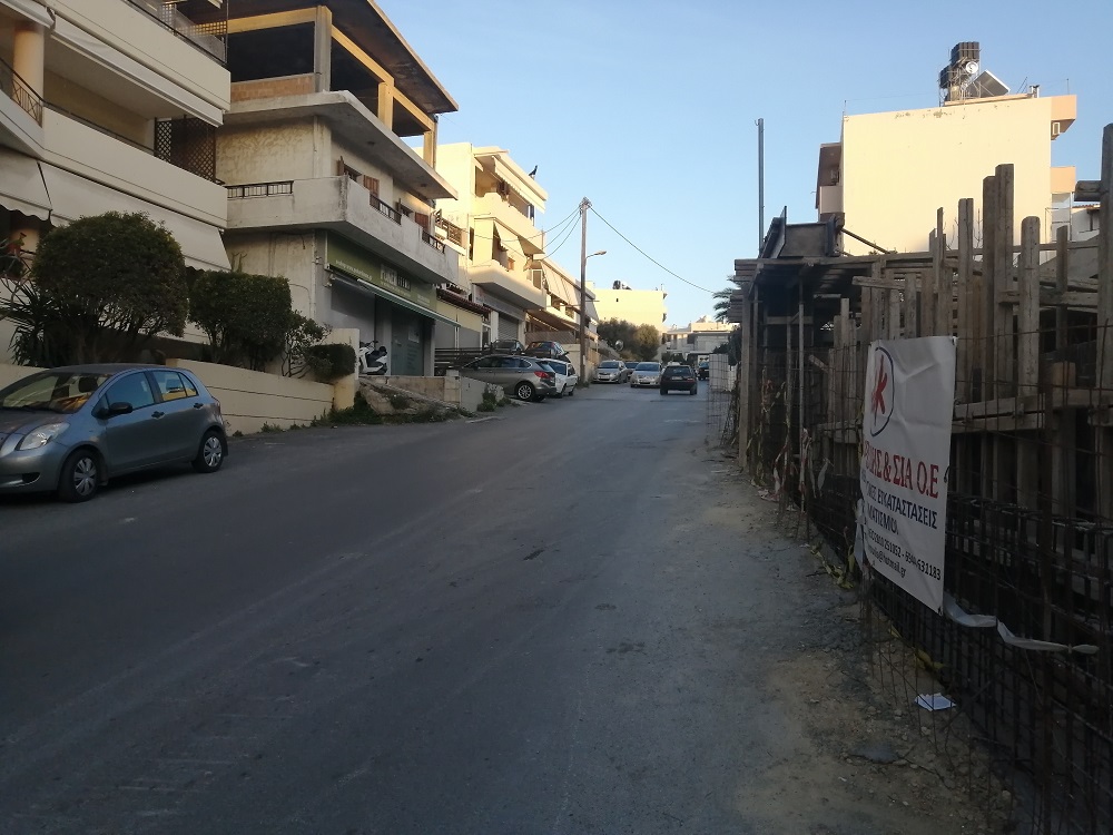 Οδός Ηρακλή πεζοδρόμια