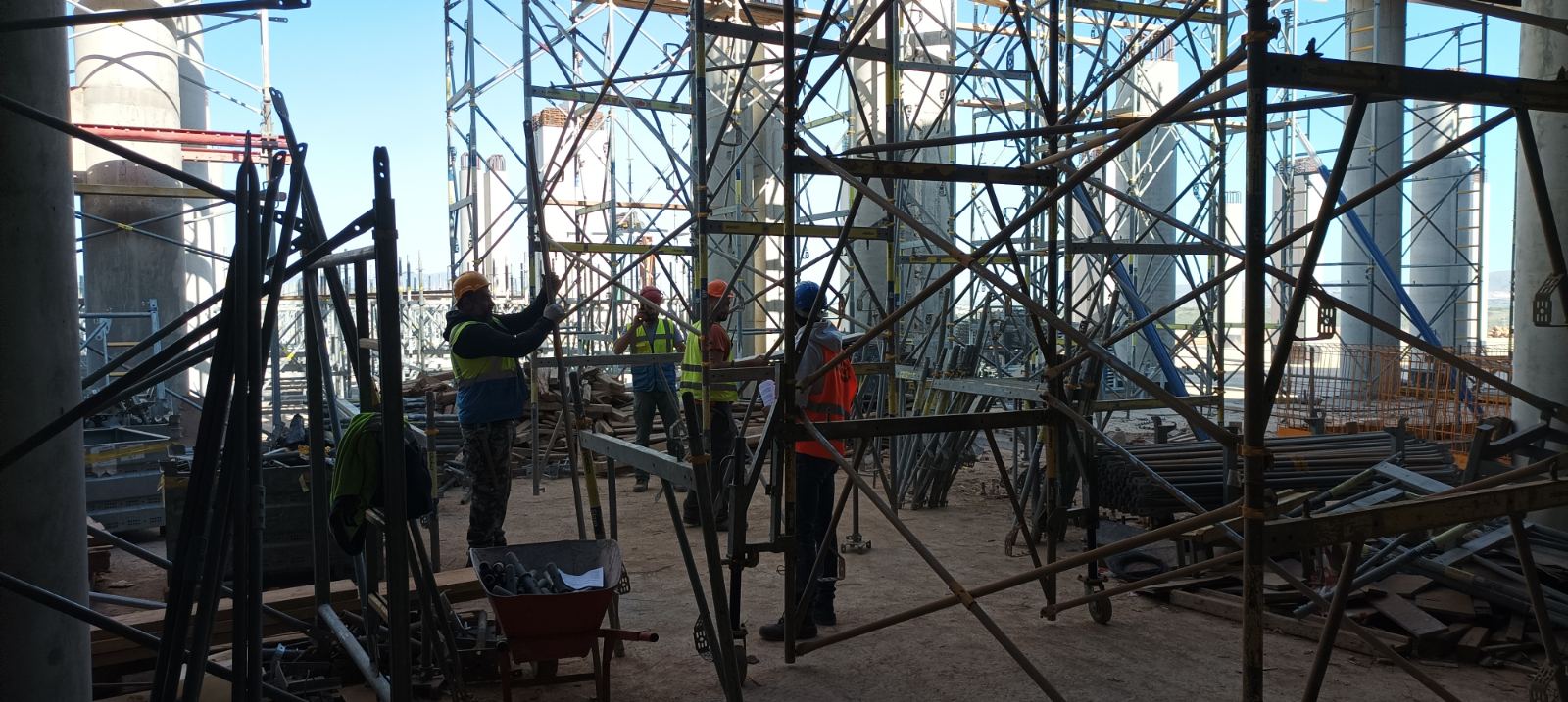 Οικοδόμοι περιοδεία