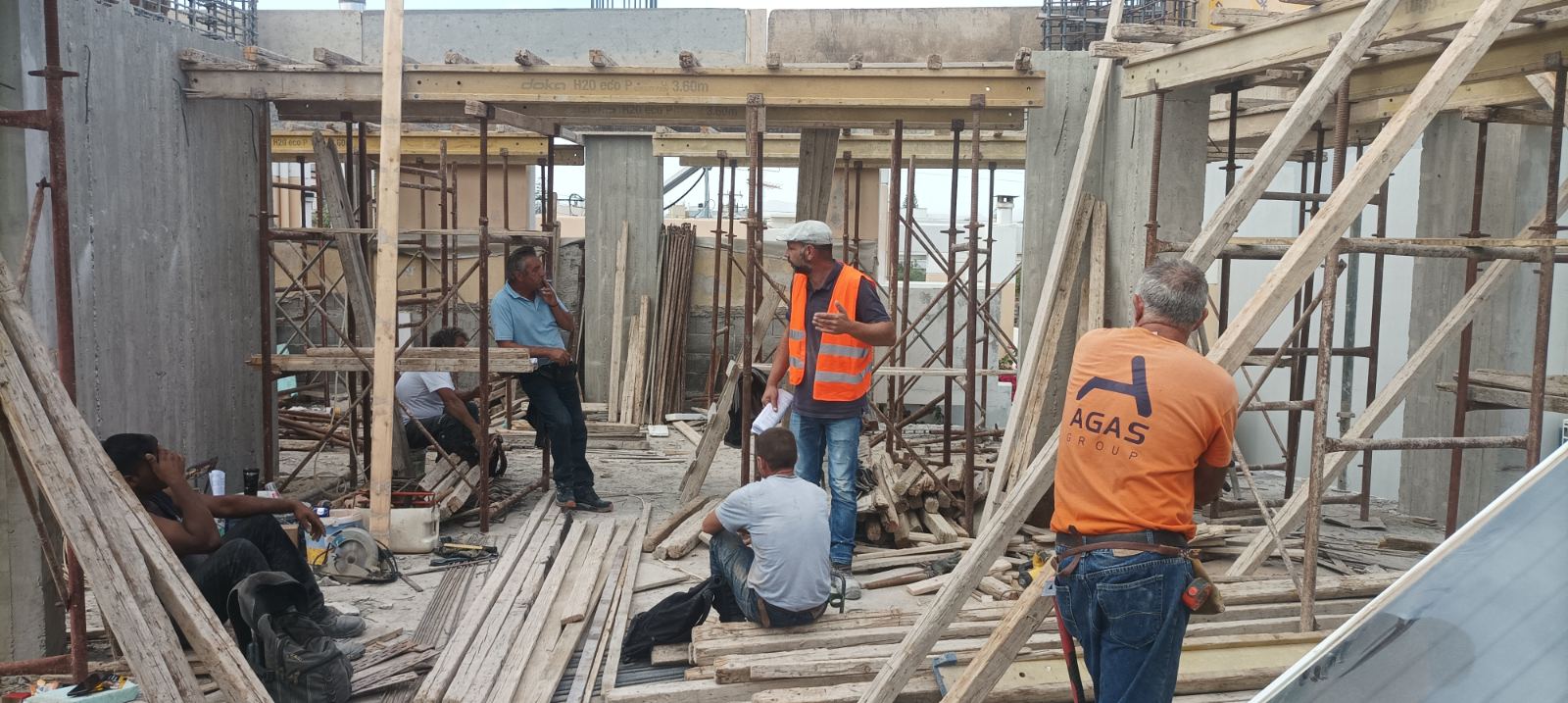 Οικοδόμοι περιοδείες