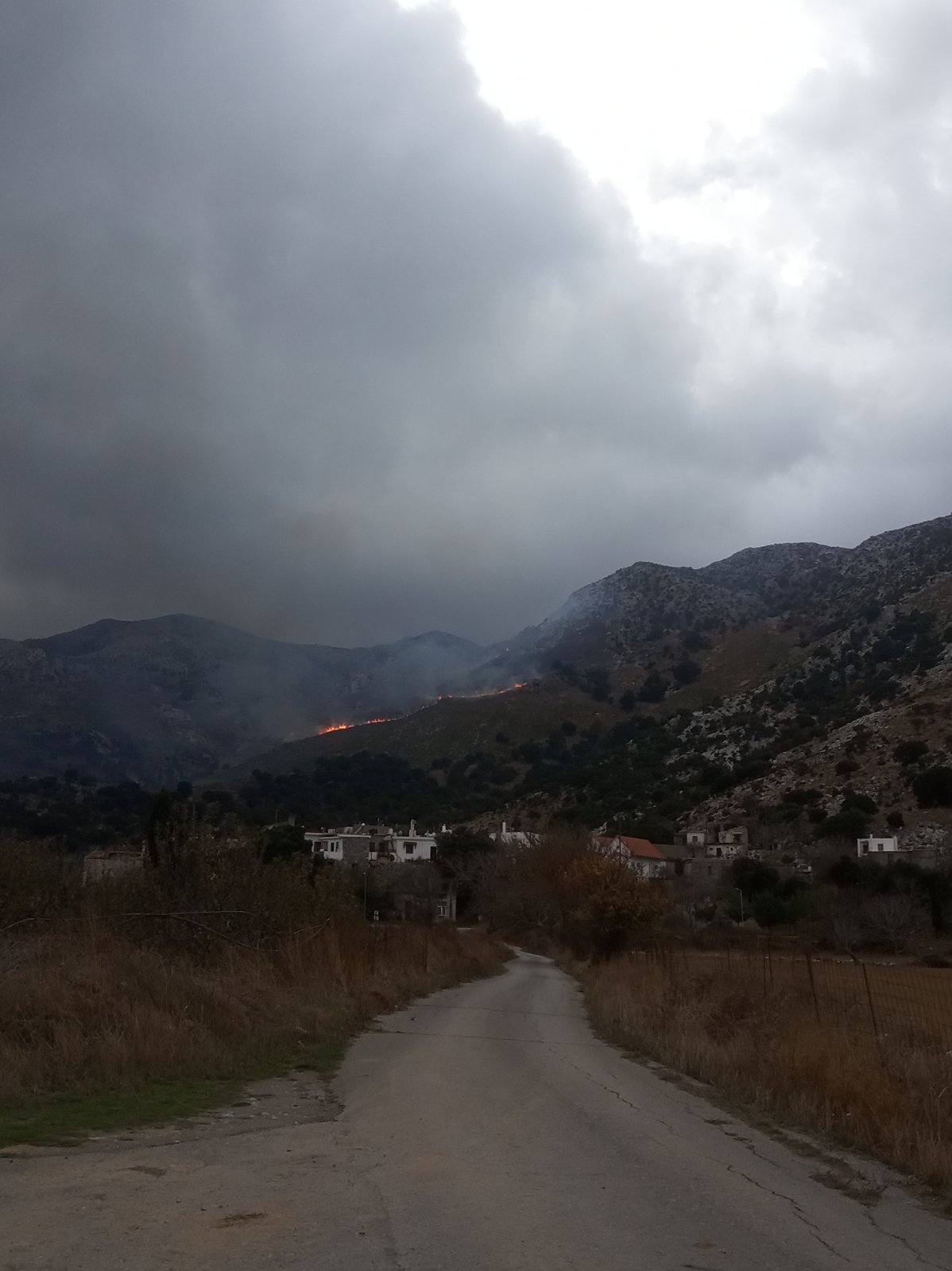 οροπέδιο λασιθίου φωτιά πυροσβεστική