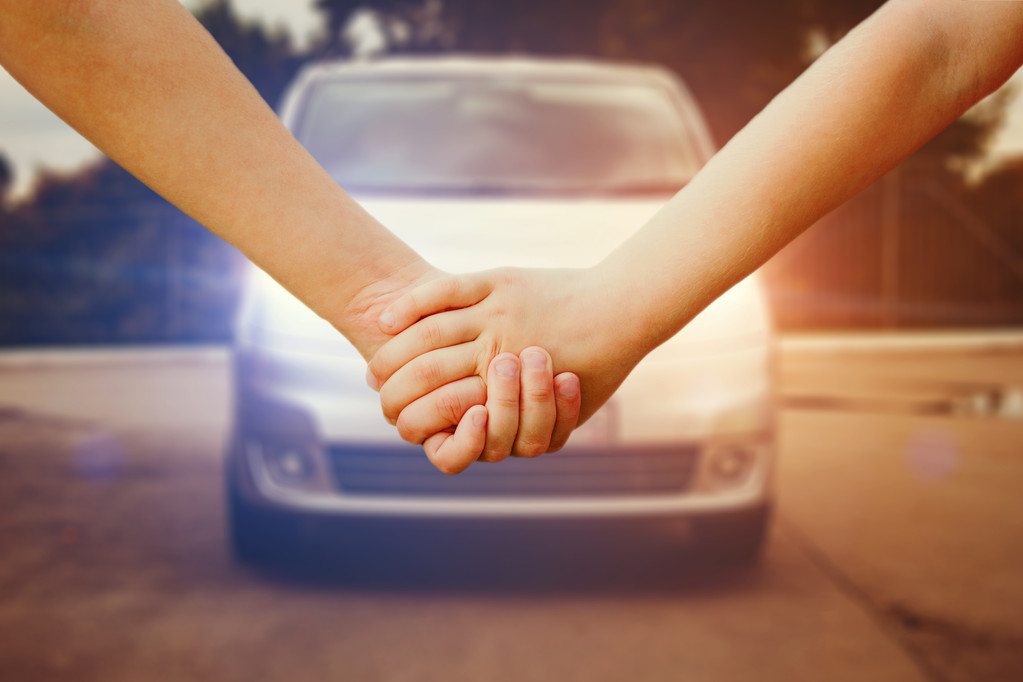 παιδί αυτοκίνητο