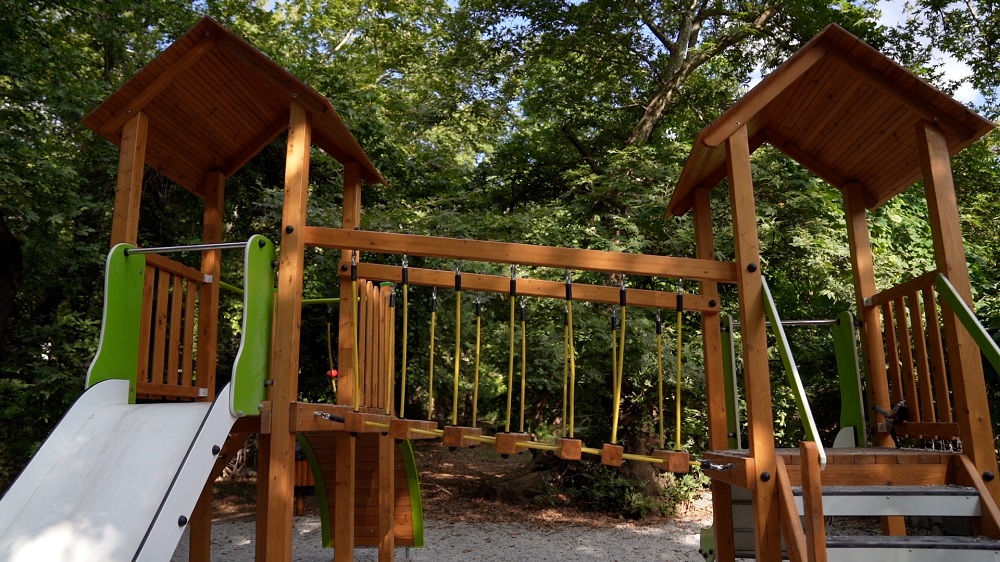 Παιδική χαρά Φόδελε