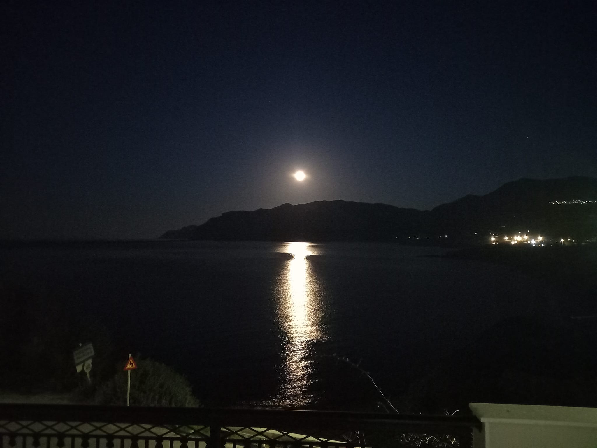 Πανσέληνος μετεωκρήτες