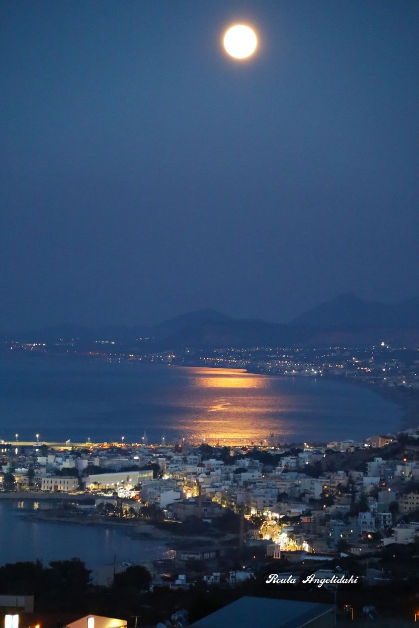 Πανσέληνος μετεωκρήτες