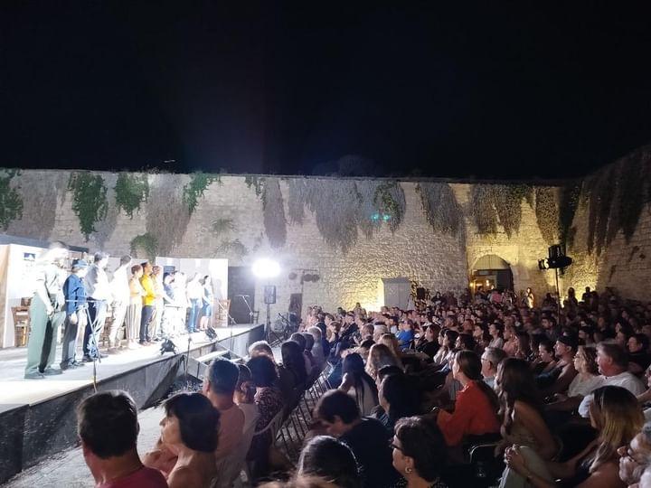 Θεατρική Παράσταση «Του Έρωτα τα γίβεντα»