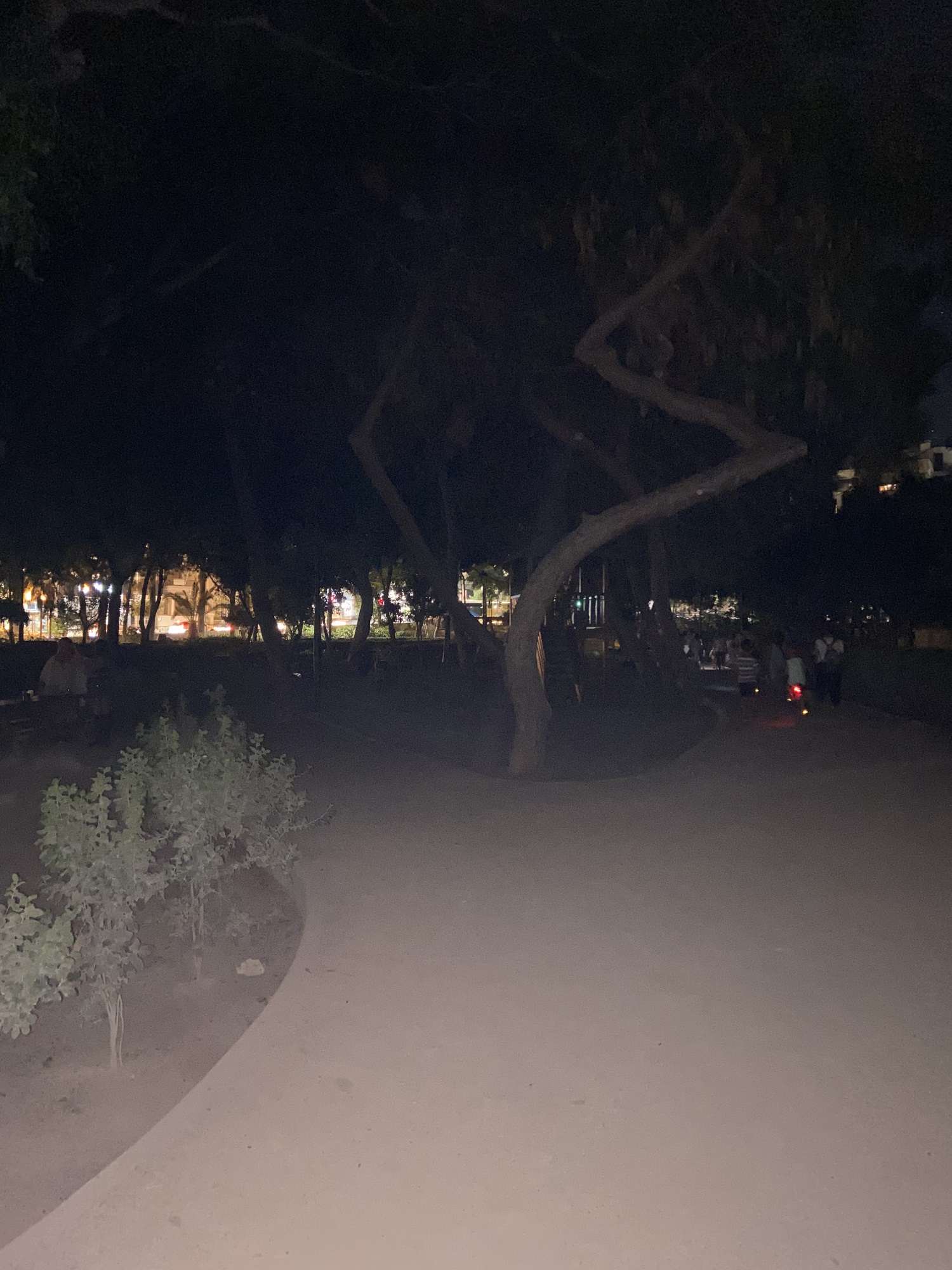 Πάρκο Γεωργιάδη σκοτάδι