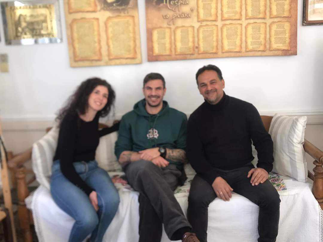 πετρετζικης ζωνιανά