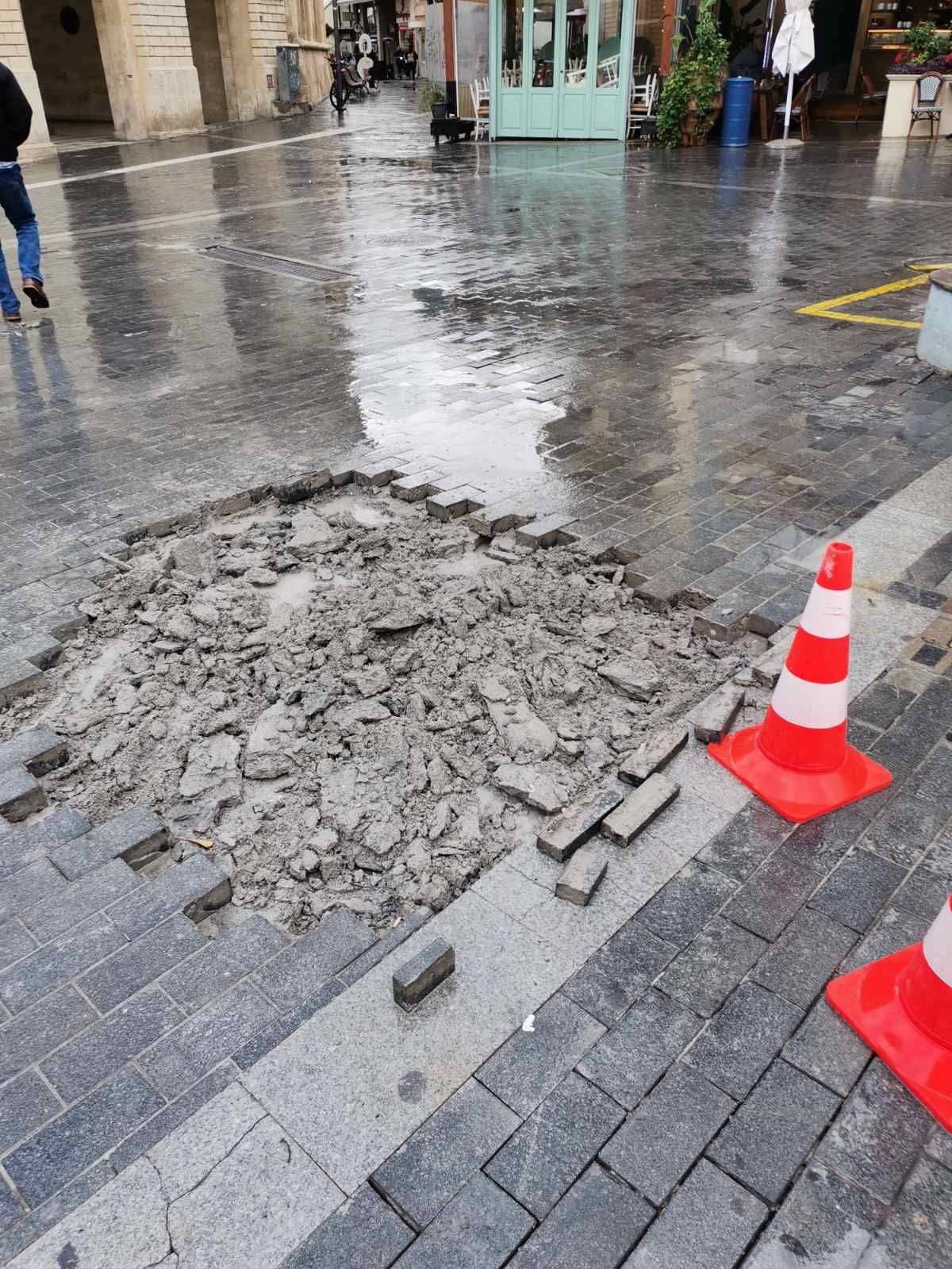 pezodromos 25is aygoustou erga3