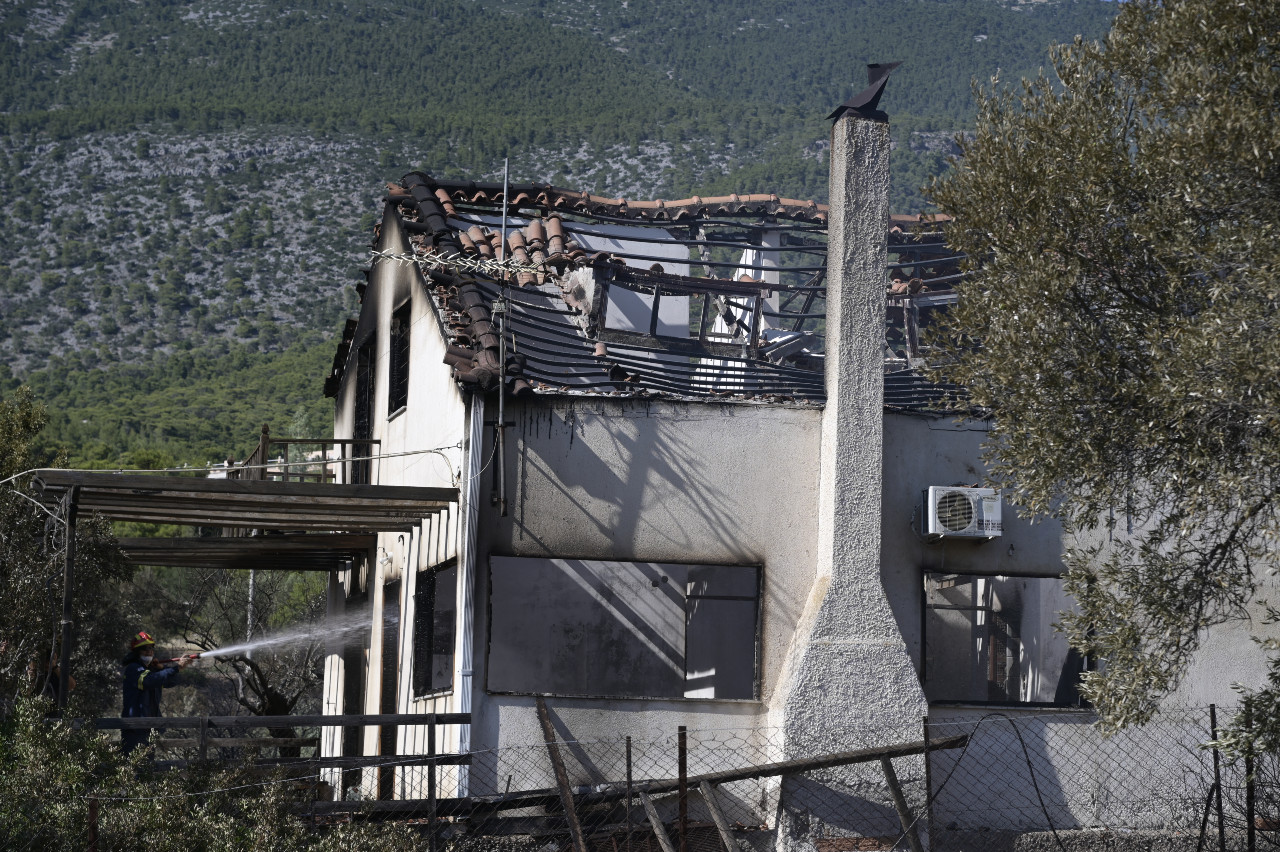 πυρκαγιά Πόρτο Γερμενό - φωτογραφία ΜΙΧΑΛΗΣ ΚΑΡΑΓΙΑΝΝΗΣ/EUROKINISSI