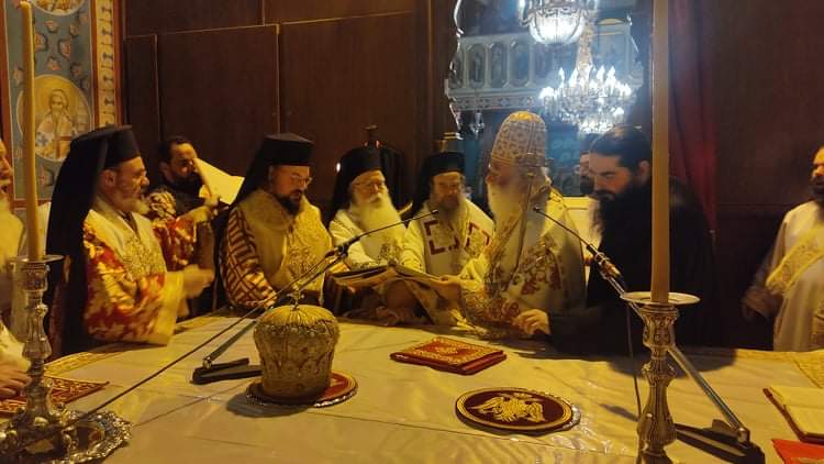 χειροτονία