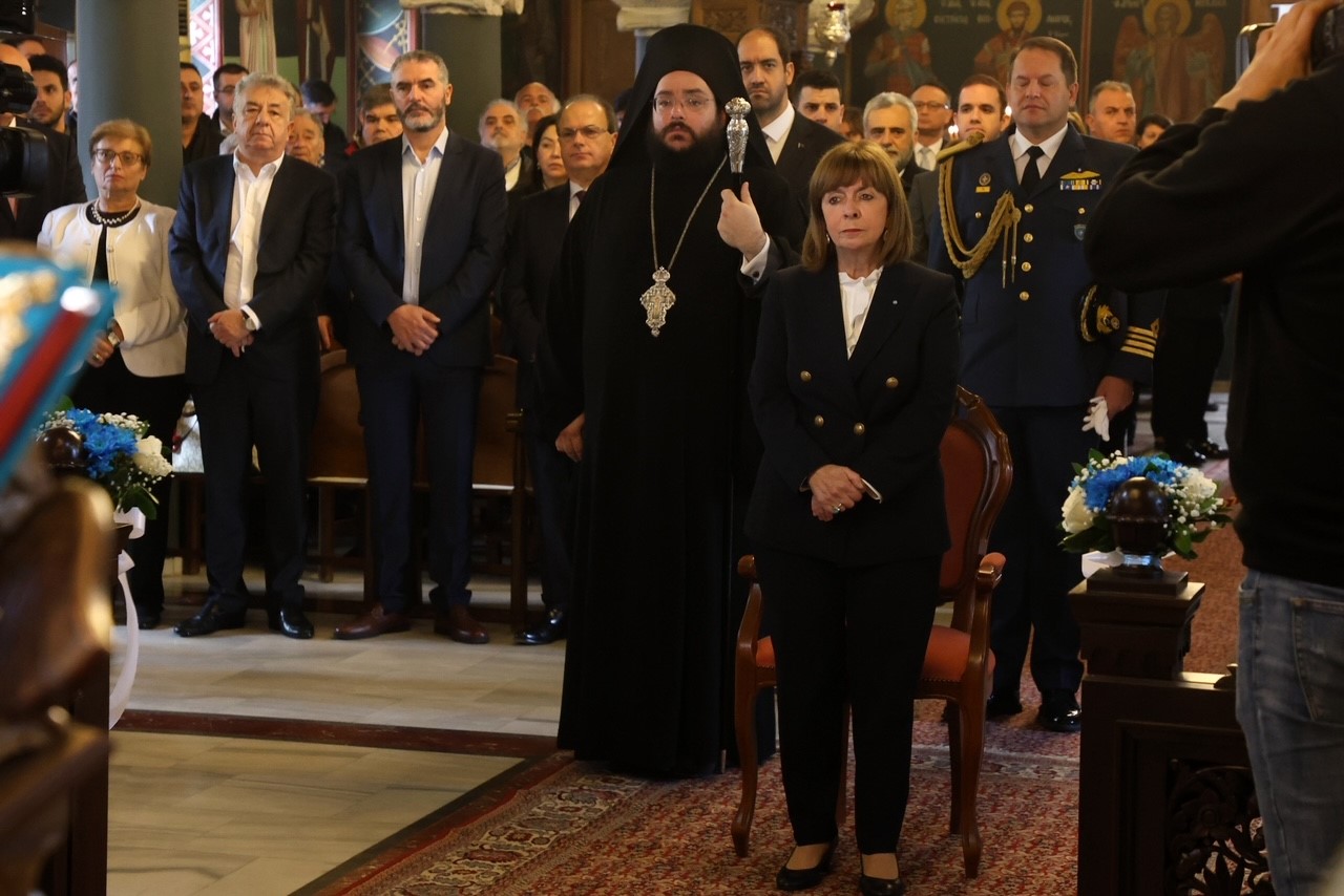 αρναουτακης σακελλαροπουλου θεοφάνεια