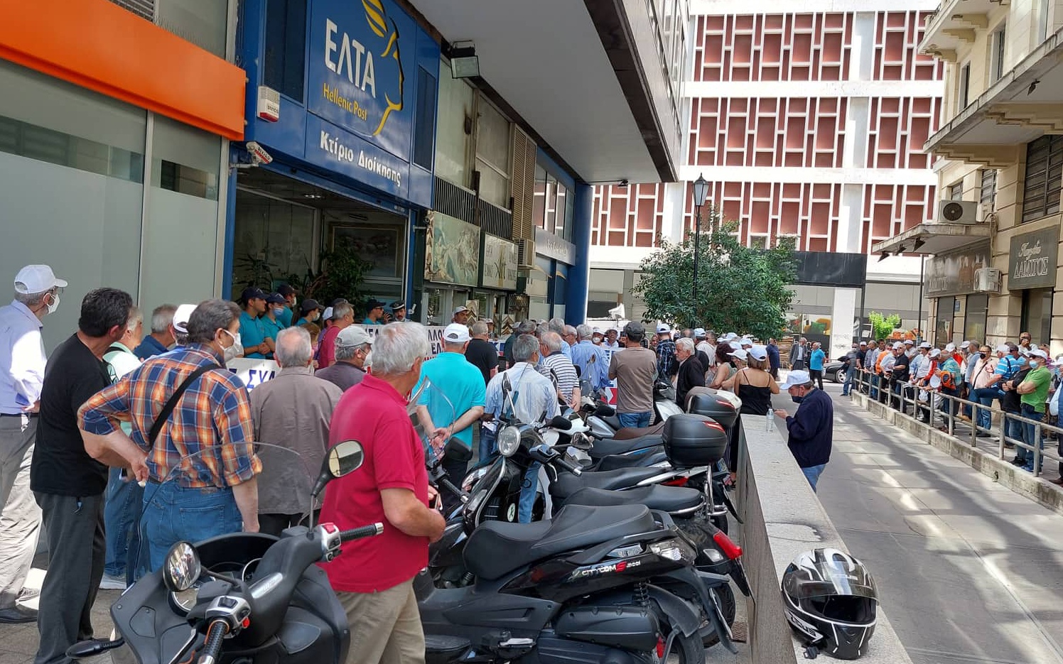 Συνταξιούχοι ΕΛΤΑ