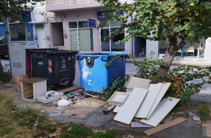 Σκουπίδια Ικάρου