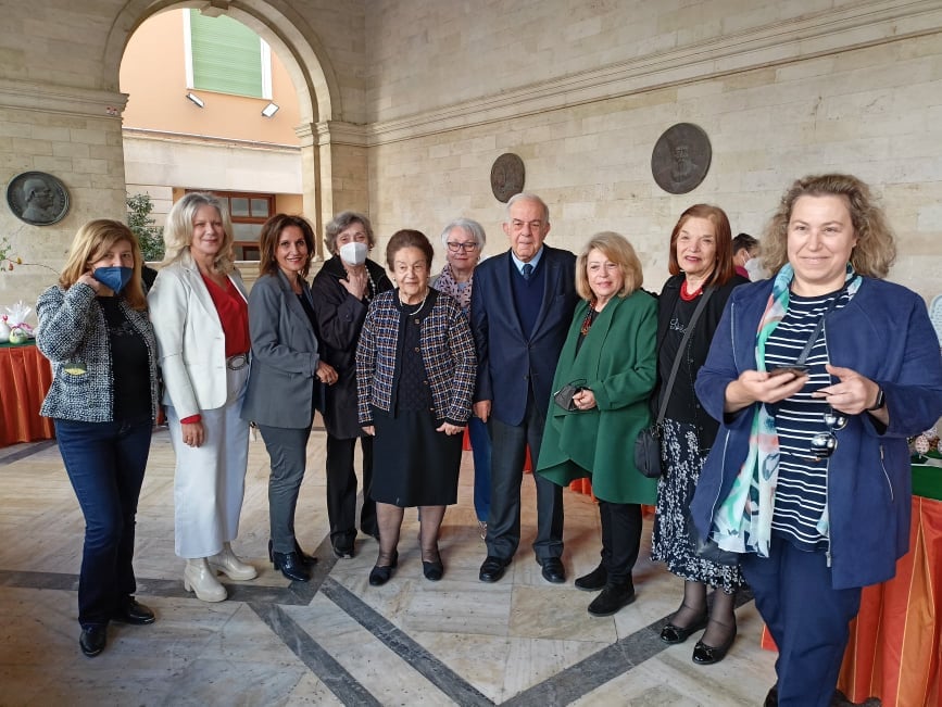 Λαμπρινός Σύνδεσμος Γυναικείων Σωματείων