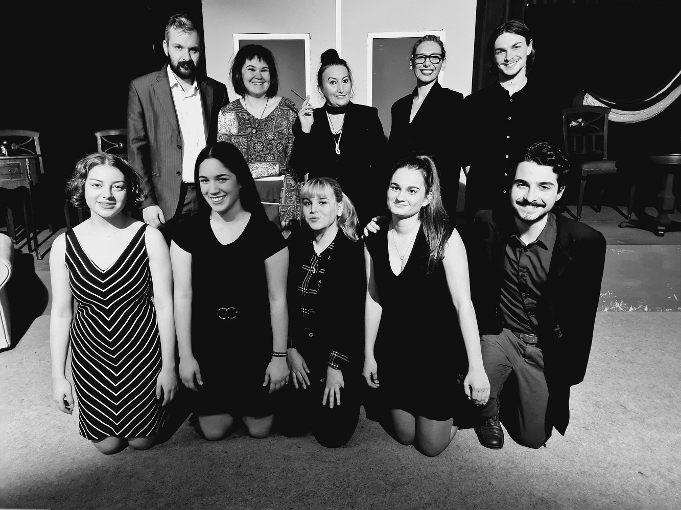 Θεατρική Σκηνή