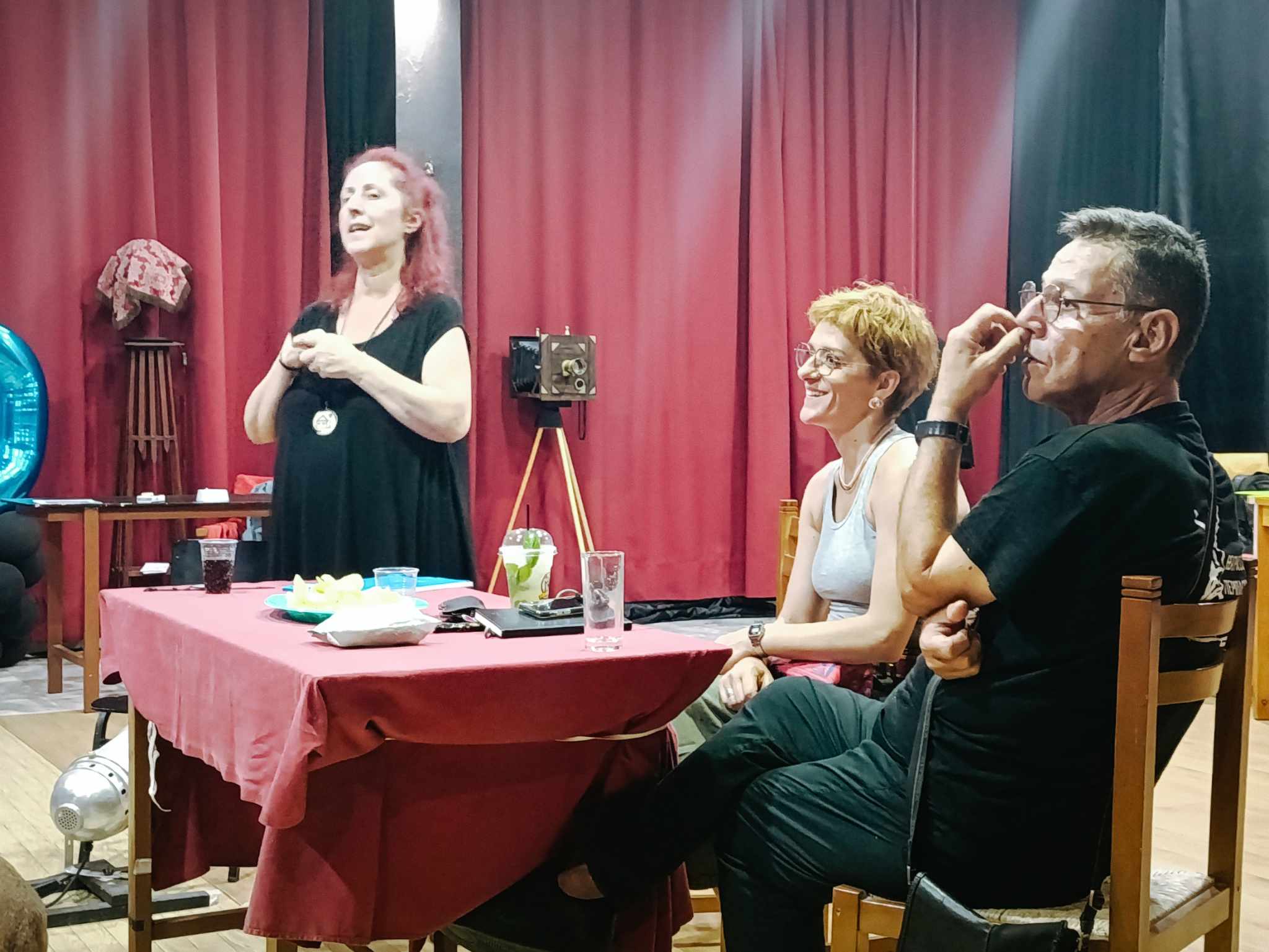 θεατρικός περίπλους