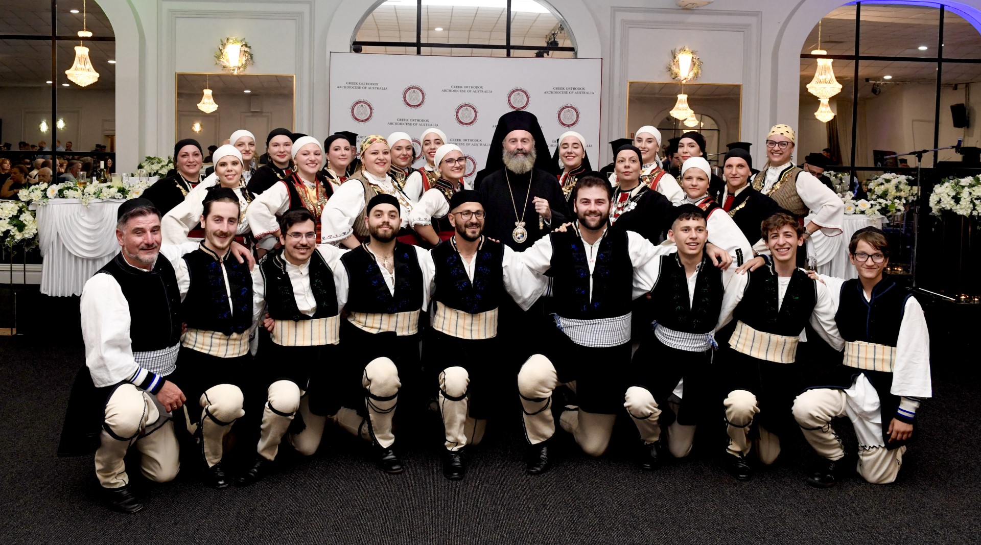 μακάριος μελβούρνη κρητικό χωριό