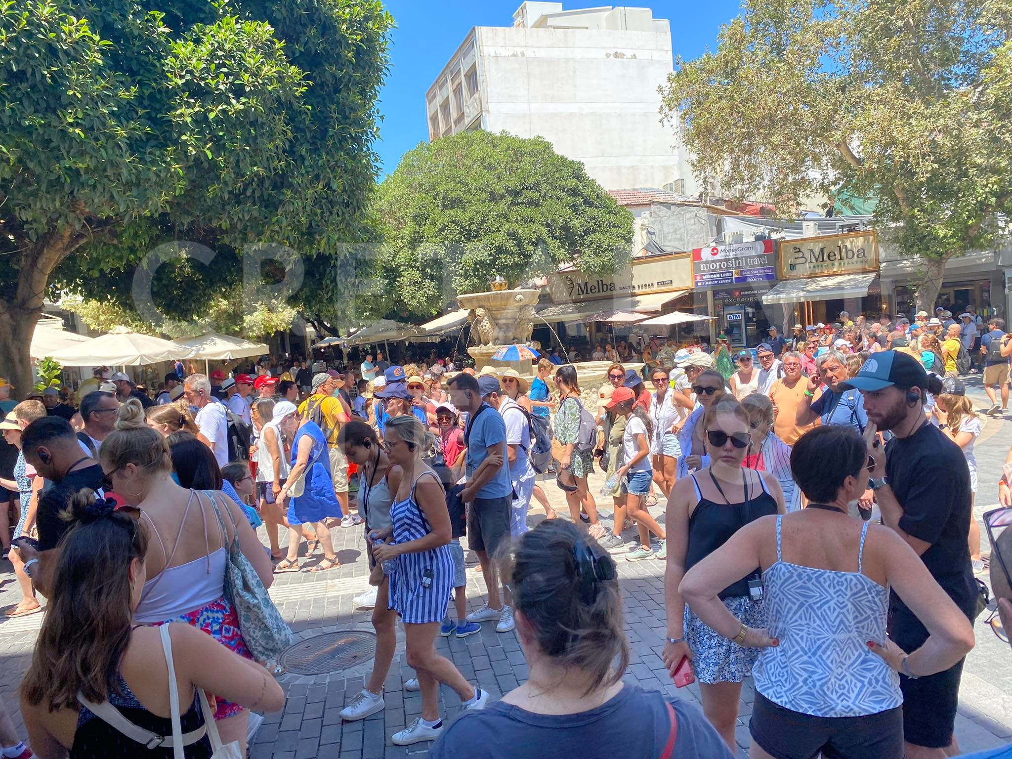 τουρίστες, ηράκλειο