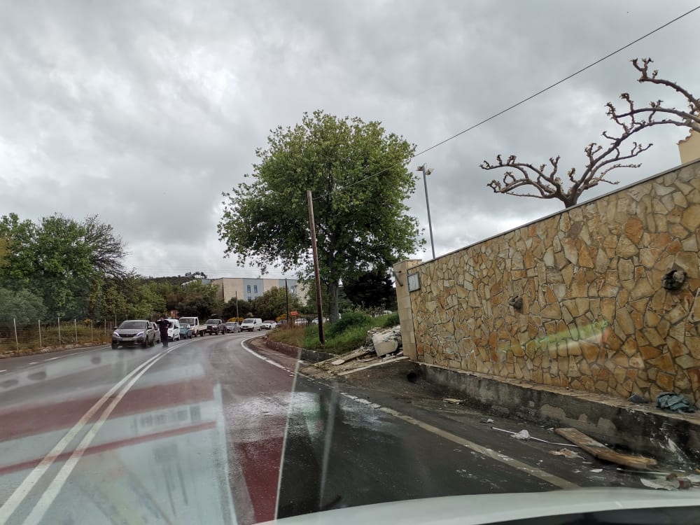 τροχαίο, Τρία μοναστήρια