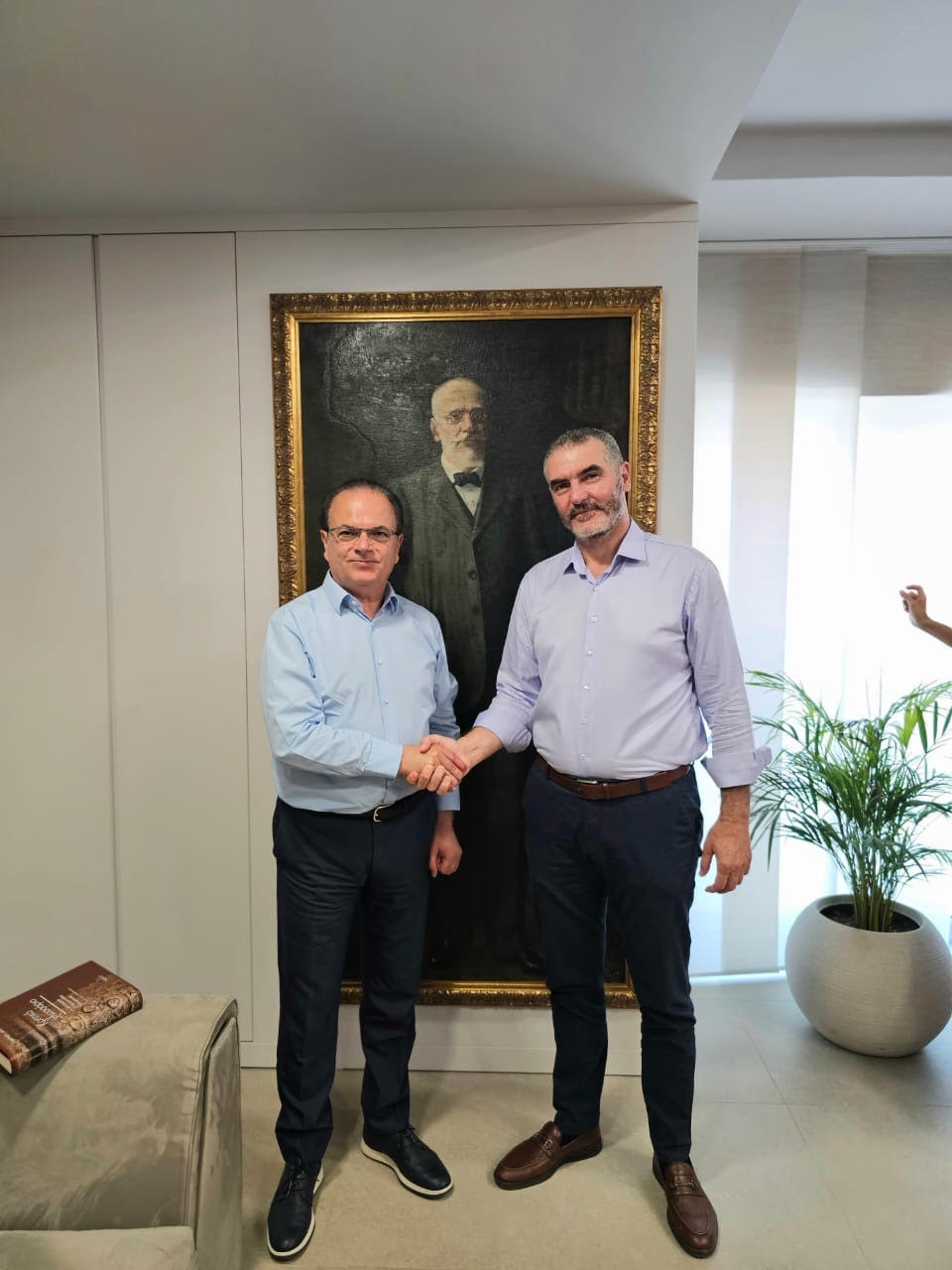 Χνάρης Μαρινάκης