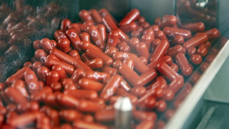 Κορωνοϊός: Ελπίδες από τα νέα φάρμακα – Πώς και σε ποιους θα χορηγούνται