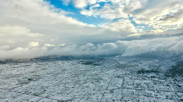 Η κακοκαιρία Ελπίς φέρνει χιόνια και πολικό ψύχος: Πού θα χτυπήσει σήμερα - Νέα ψυχρή εισβολή από Δευτέρα