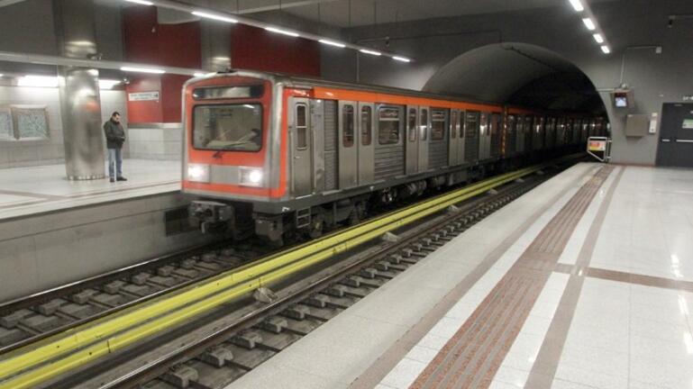 Εκκενώνεται ο σταθμός του μετρό «Μοναστηράκι» μετά από τηλεφώνημα για βόμβα