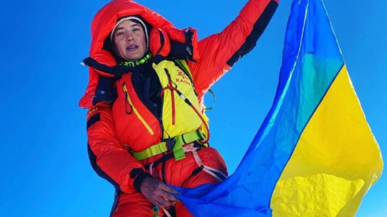 Αντονίνα Σαμοϊλοβα: Η ορειβάτισσα που ύψωσε την ουκρανική σημαία στο Έβερεστ