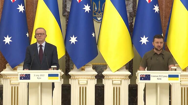 Νέα στρατιωτική βοήθεια υπόσχεται στο Κίεβο ο πρωθυπουργός της Αυστραλίας