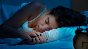 Πώς να μειώσετε τα προβλήματα ύπνου κατά την εμμηνόπαυση