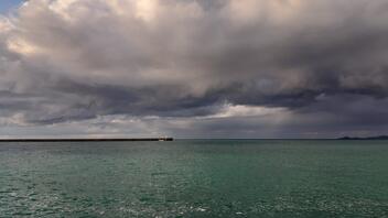 Κυριακάτικη συννεφιά και βροχή, στην Κρήτη