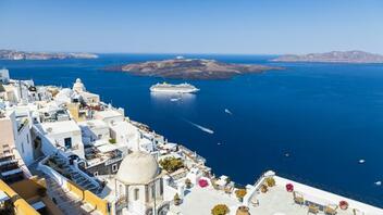  Πόλος έλξης του τουριστικού κύματος το σύνολο των ελληνικών νησιών 