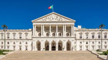 Πρόωρες εκλογές μετά την παραίτηση του πρωθυπουργού στην Πορτογαλία