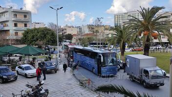 Χανιά: Κινητοποίηση ιδιοκτητών τουριστικών λεωφορείων
