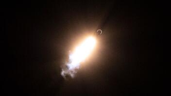 Σε τροχιά σύγκρουσης με τη Σελήνη τμήμα πυραύλου της Space X