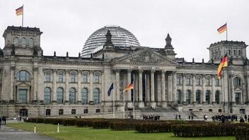 Γερμανία: Η ΕΕ οφείλει να παρατείνει την προσωρινή άρση ισχύος του Συμφώνου Σταθερότητας