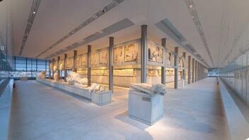 Τη Δευτέρα τοποθετείται το «θραύσμα Fagan» στη ζωφόρο του Παρθενώνα, στο Μουσείο της Ακρόπολης