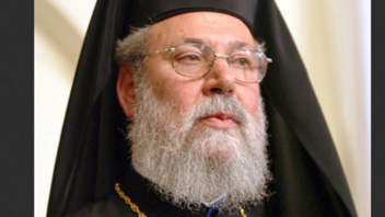 Εκτός Εκκλησίας θέτει ανεμβολίαστους ιερείς ο Αρχιεπίσκοπος Κύπρου Χρυσόστομος 