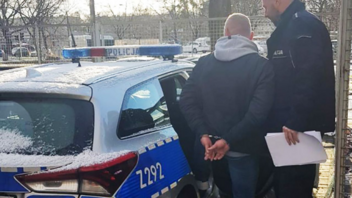 Βαρσοβία: Διέφευγε της σύλληψης επί 20 χρόνια - Έπεσε στα χέρια των αρχών λόγω της μάσκας