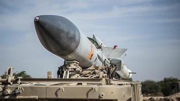 Ιράν: Η χώρα παρουσίασε ένα νέο πύραυλο με βεληνεκές 1.450 χιλιομέτρων