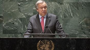 Ο Γκουτέρες συνομίλησε με τον Ζελένσκι και του είπε ότι ο ΟΗΕ θα αυξήσει την ανθρωπιστική αρωγή