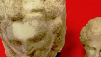 Σε διαμέρισμα βρέθηκαν δύο μαρμάρινες κεφαλές της ρωμαϊκής περιόδου 