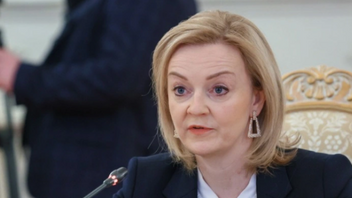 Προετοιμασίες για το χειρότερο σενάριο στην ουκρανική κρίση, λέει η Βρετανίδα ΥΠΕΞ