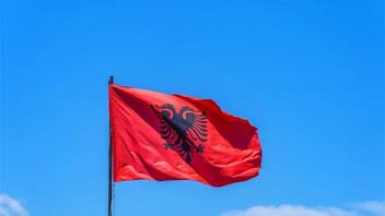 Ο αρχηγός των ενόπλων δυνάμεων εξελέγη πρόεδρος της Αλβανίας