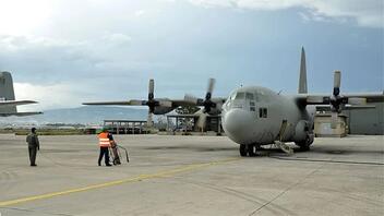 Απογειώθηκε το πρώτο C-130 από την Ελευσίνα με αμυντικό υλικό για την Ουκρανία 
