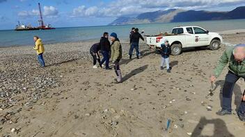 Με επιτυχία ο εθελοντικός καθαρισμός στην παραλία του Δραπανιά