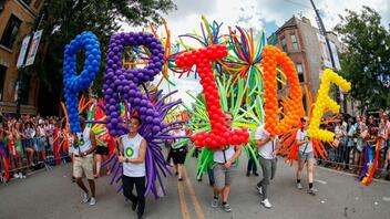 Αυξάνονται θεαματικά τα ΛΟΑΤΚΙ άτομα στις ΗΠΑ