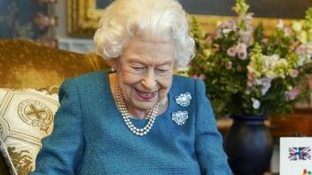 Βασίλισσα Ελισάβετ: Κλείνει 70 χρόνια στον βρετανικό θρόνο
