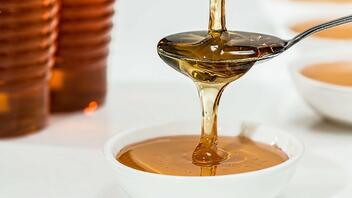 Μέλι: Πέντε χρήσεις του εκτός της κουζίνας