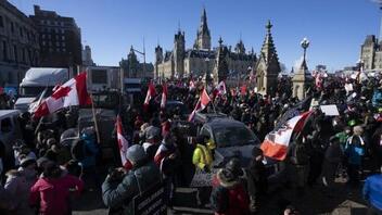 Καναδάς: Στους δρόμους της Οτάβα για «όσο χρειαστεί» οι διαδηλωτές κατά του υποχρεωτικού εμβολιασμού